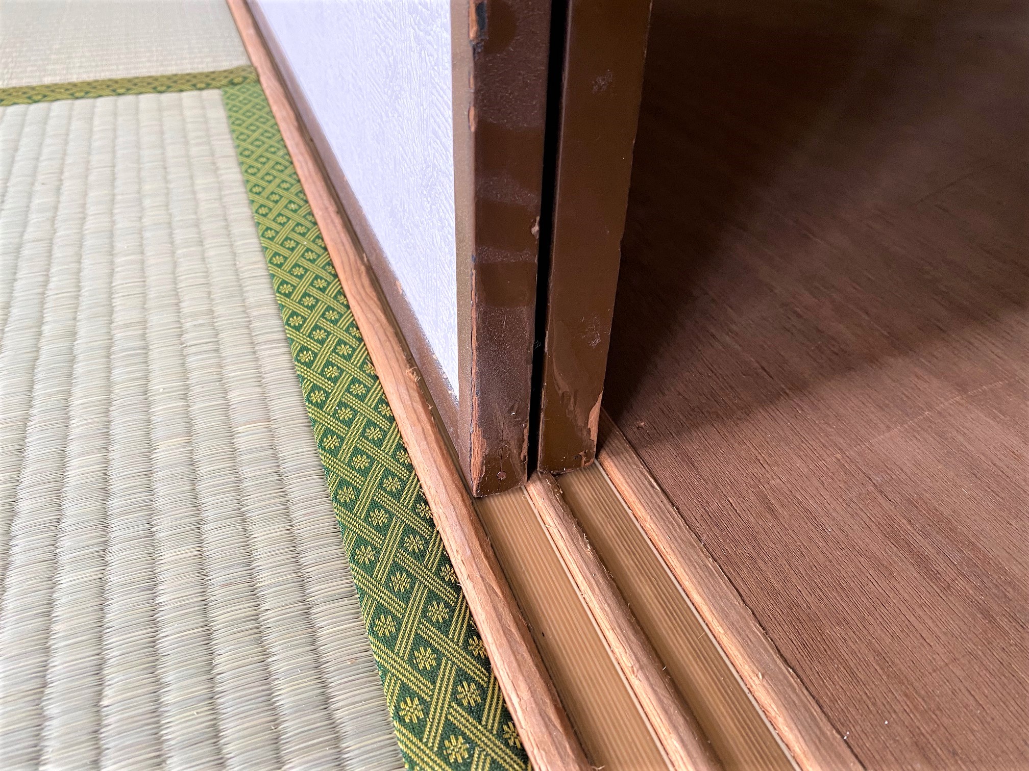 入居前の傷　汚損　確認　写真